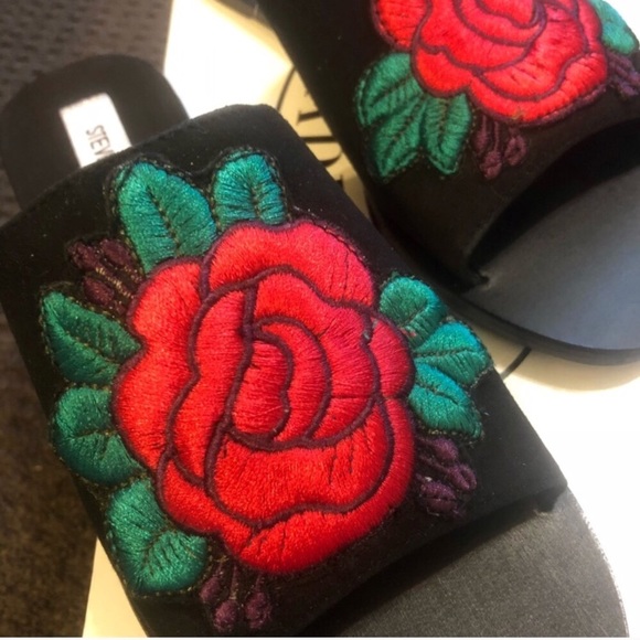 STEVE MADDEN rose slide sandals - Picture 6 of 7